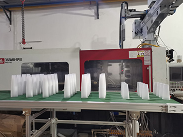 湖北塑(su)料模具